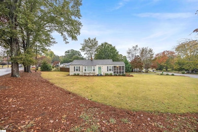 300 Legrand Blvd, Greenville, SC 29607 - photo 2