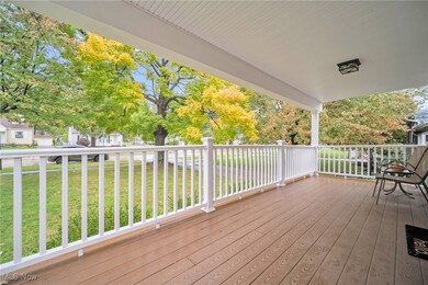 1819 E 300th St, Wickliffe, OH 44092 - photo 4