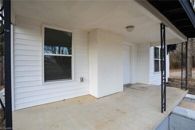 928 Mack Rd, Asheboro, NC 27205 - photo 5