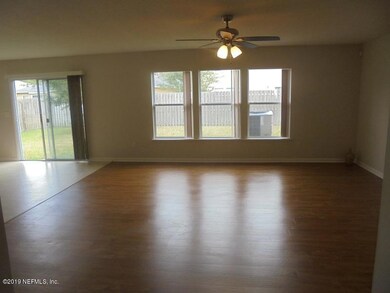 11571 Pleasant Creek Dr, Jacksonville, FL 32218 - photo 5