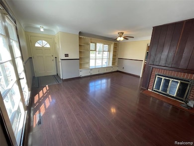 38330 Newcastle St, Clinton Township, MI 48036 - photo 4