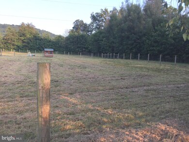 11 Streamside Ln, Oley, PA 19547 - photo 6