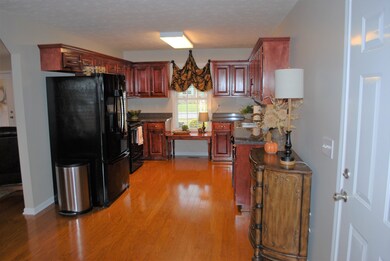 23 Indian Springs Cir, Manchester, TN 37355 - photo 4