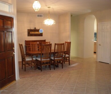 07 Dining Room