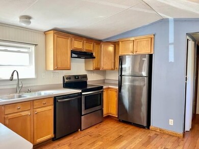 82 Fisherville Rd unit 18, Concord, NH 03303 - photo 3