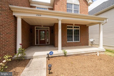 25830 Donegal Dr, Chantilly, VA 20152 - photo 3