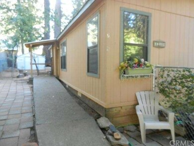 Concrete ramp to front porch for easy access!