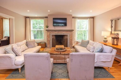 229State-LivingRm5-1034