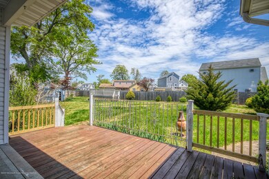 930 Pine St, Keyport, NJ 07735 - photo 2