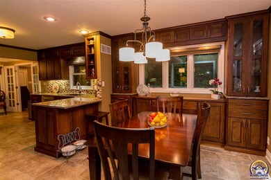 5934 SW 47th St, Topeka, KS 66610 - photo 4