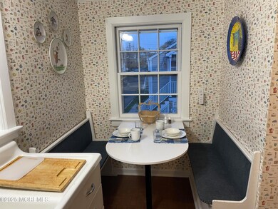 10 129 Kitchen 1