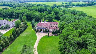 2451 Hidden River Ln, Franklin, TN 37069 - photo 2