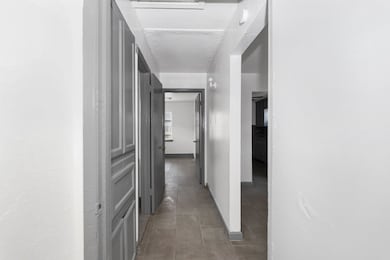 4203 Hirsch Rd unit 18, Houston, TX 77026 - photo 6