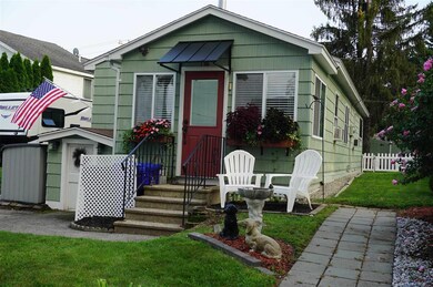 136 Ferry St, Hudson, NH 03051 - photo 4