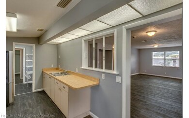 128 E Royal Palm St, Lake Placid, FL 33852 - photo 7