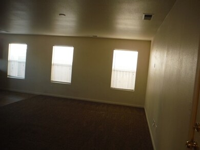 8930 Silverkist Dr, Reno, NV 89506 - photo 5