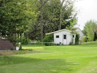 4641 Pine Dr, Nazareth, PA 18064 - photo 3