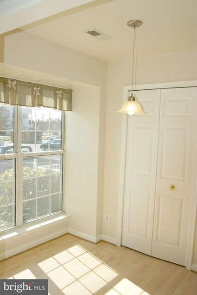 21805 Baldwin Square unit 21805, Sterling, VA 20164 - photo 2