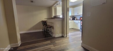 2381 Villanova Cir, Jacksonville, FL 32218 - photo 4