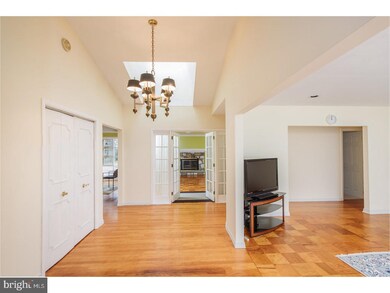 5 Crestview Dr, Cherry Hill, NJ 08003 - photo 4