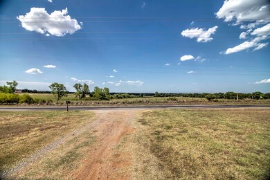 3108 3108 E Osage Rd, Marlow, OK 73533 - photo 3