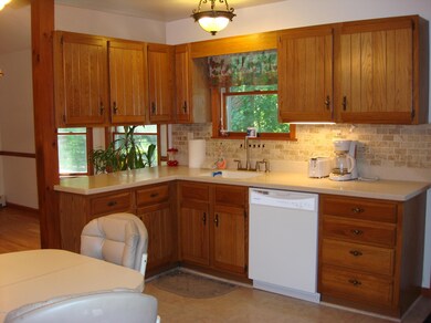 117 Genesis Dr, Milford, PA 18337 - photo 4