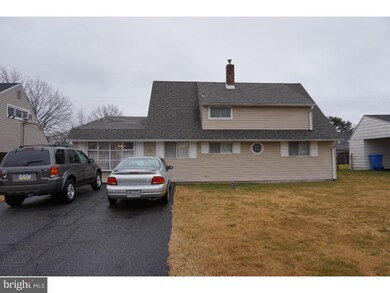 114 Goldengate Rd, Levittown, PA 19057 - photo 2