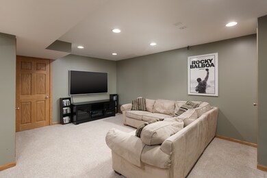 2480 Warm Springs Ln, Naperville, IL 60564 - photo 7