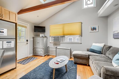 01_Living_Room_IMG_8325