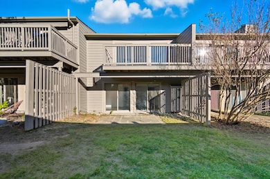 715 Skynob Dr, Ann Arbor, MI 48105 - photo 5