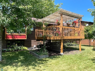 3619 Par St N, Fargo, ND 58102 - photo 2