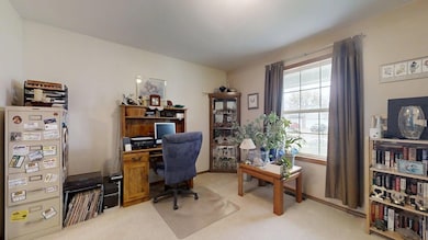 4511 Copper Ridge Rd, Champaign, IL 61822 - photo 5