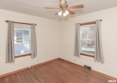 1605 34th St, Moline, IL 61265 - photo 7