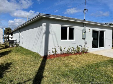 2208 Freedom St, Hollywood, FL 33020 - photo 7