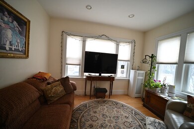 21 Russell St unit 1, Brookline, MA 02446 - photo 3