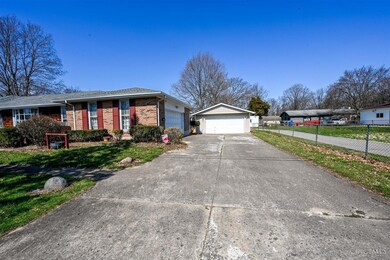 612 Blackburn Ave, Fairfield, OH 45014 - photo 3