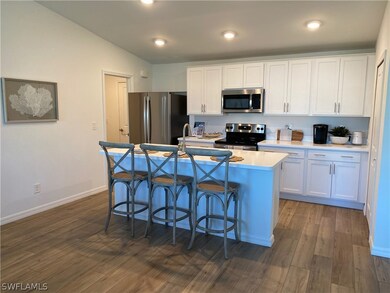 320 NW 18th St, Fort Myers, FL 33993 - photo 4