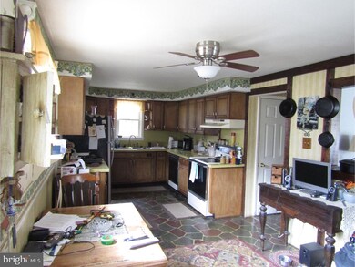 210 Clearview Ave, Shavertown, PA 18708 - photo 3