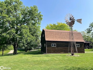 501 NW 6th St, Leon, IA 50144 - photo 3