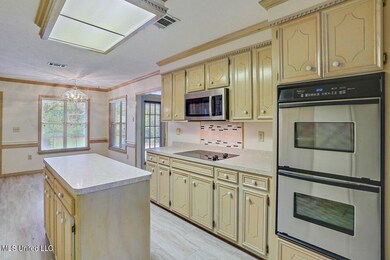 118 Hanover Dr 11