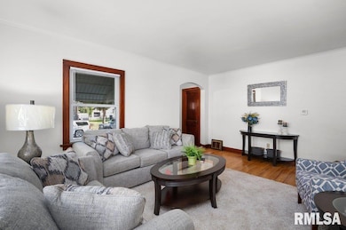 2308 Wilkes Ave, Davenport, IA 52804 - photo 6