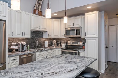 Sunridge-F-203-MLS_09