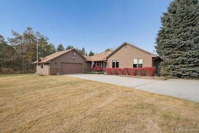 7700 Trumble Rd, Columbus, MI 48063 - photo 3