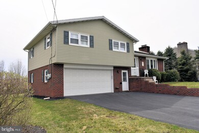 4160 Wilhelm Dr, Chambersburg, PA 17202 - photo 3