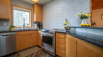 17907 Rhododendron Ln unit 11, Sunriver, OR 97707 - photo 6