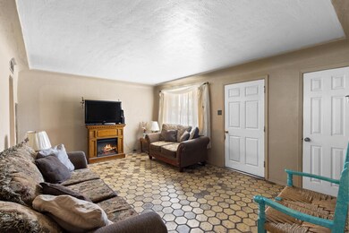 1033 Stanley St, El Paso, TX 79907 - photo 6