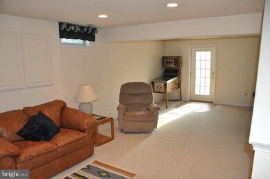 2706 Guares Ct, Crofton, MD 21114 - photo 6