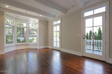 233-5_Milbank_Ave_05_-_WEB[1]