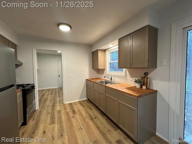 1507 Transue Ave, Burton, MI 48509 - photo 5