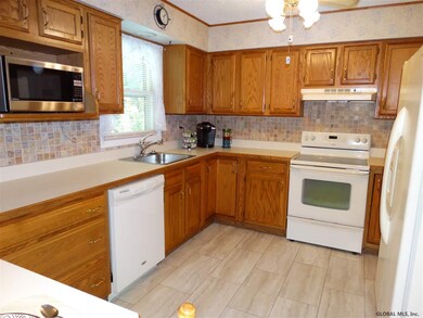 2 Wineberry Ln, Ballston Spa, NY 12020 - photo 5